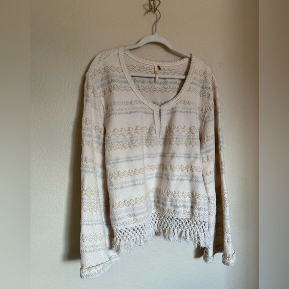 Free People Fringed Chunky Knit  Embroidered Sweater Sz Large Flare Sleeves - Picture 1 of 7